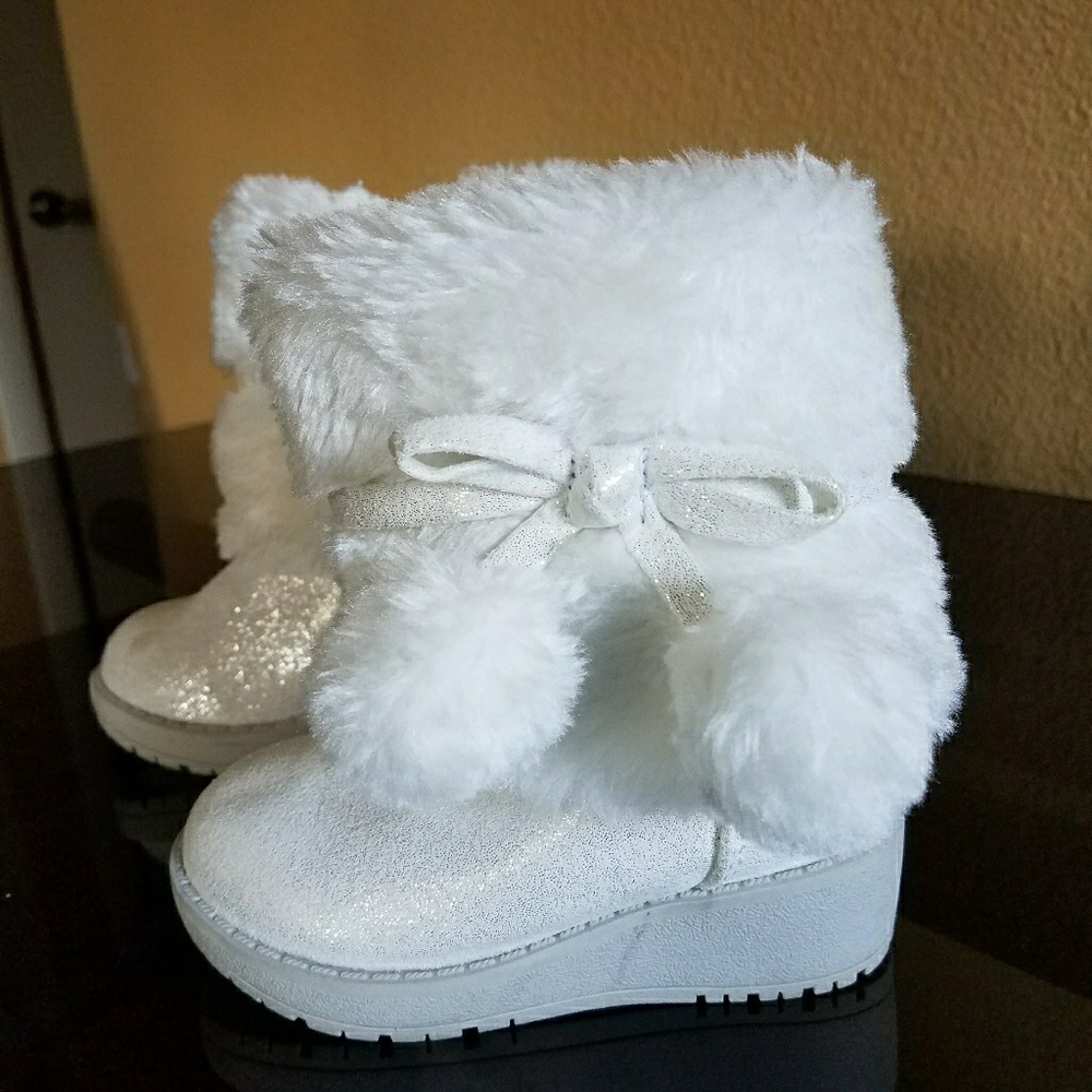 toddler furry boots